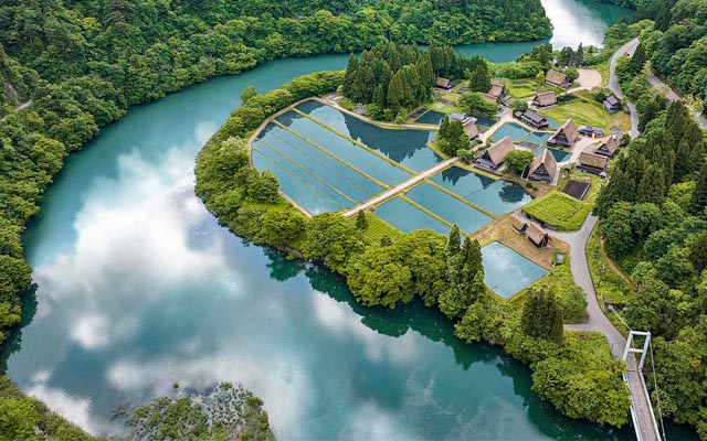 Airbnb-Gassho-Village-Aerial-Credit-Satoshi-Nagare_640 Airbnb-Gassho-Village-Aerial-Credit-Satoshi-Nagare_640