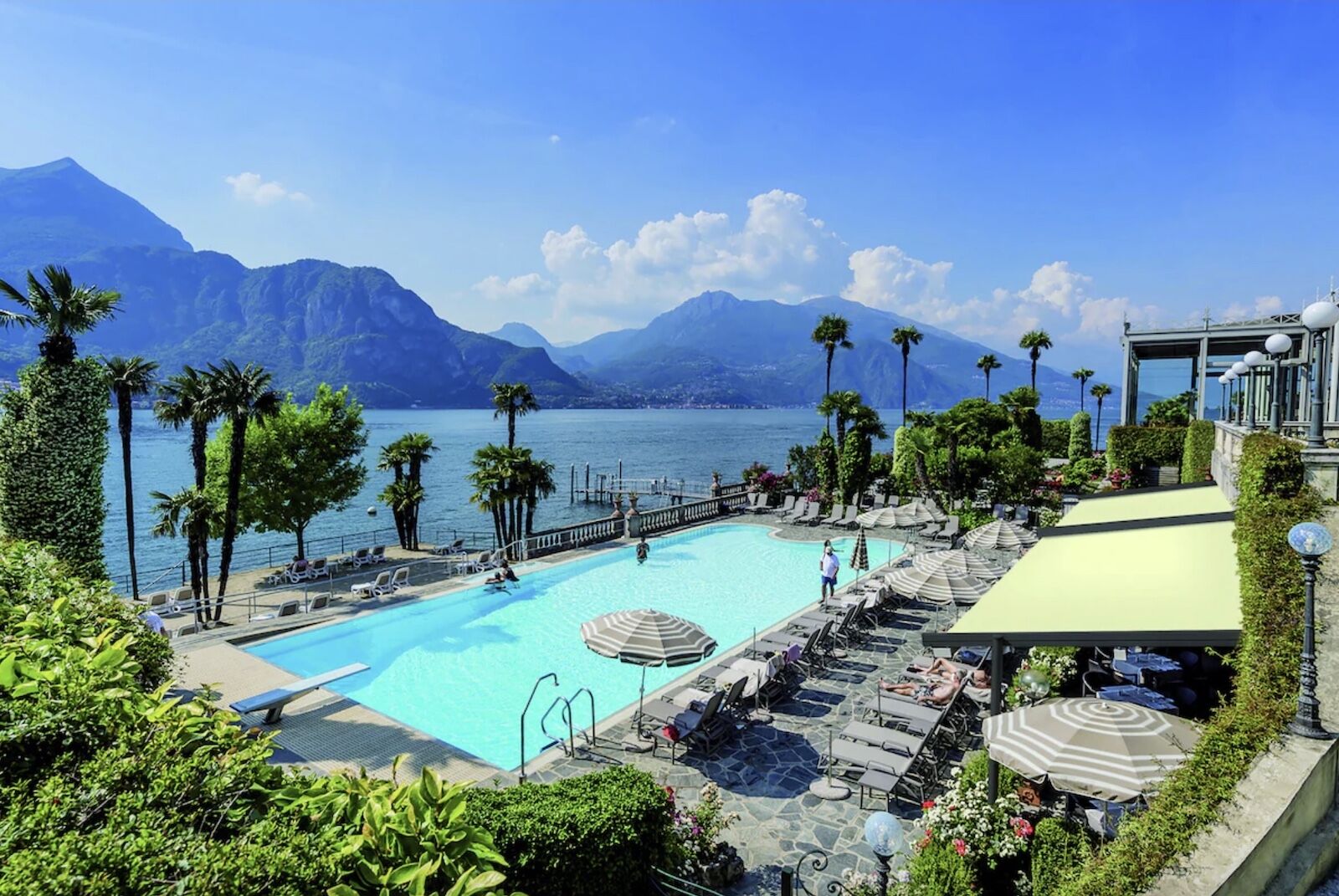 Grand-Hotel-Villa-Serbelloni-exterior-pool-view