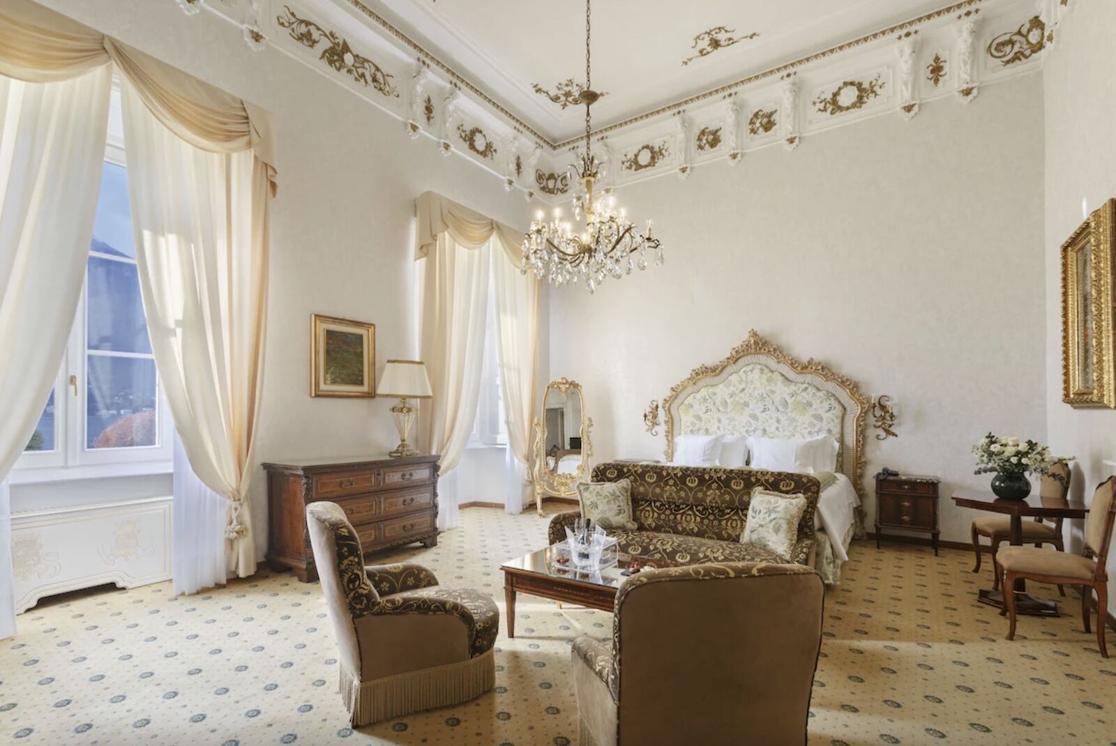 Grand-Hotel-Villa-Serbelloni-room-suite