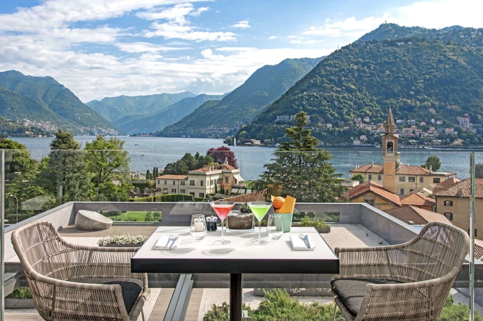 Hilton-Lake-Como-rooftop-bar