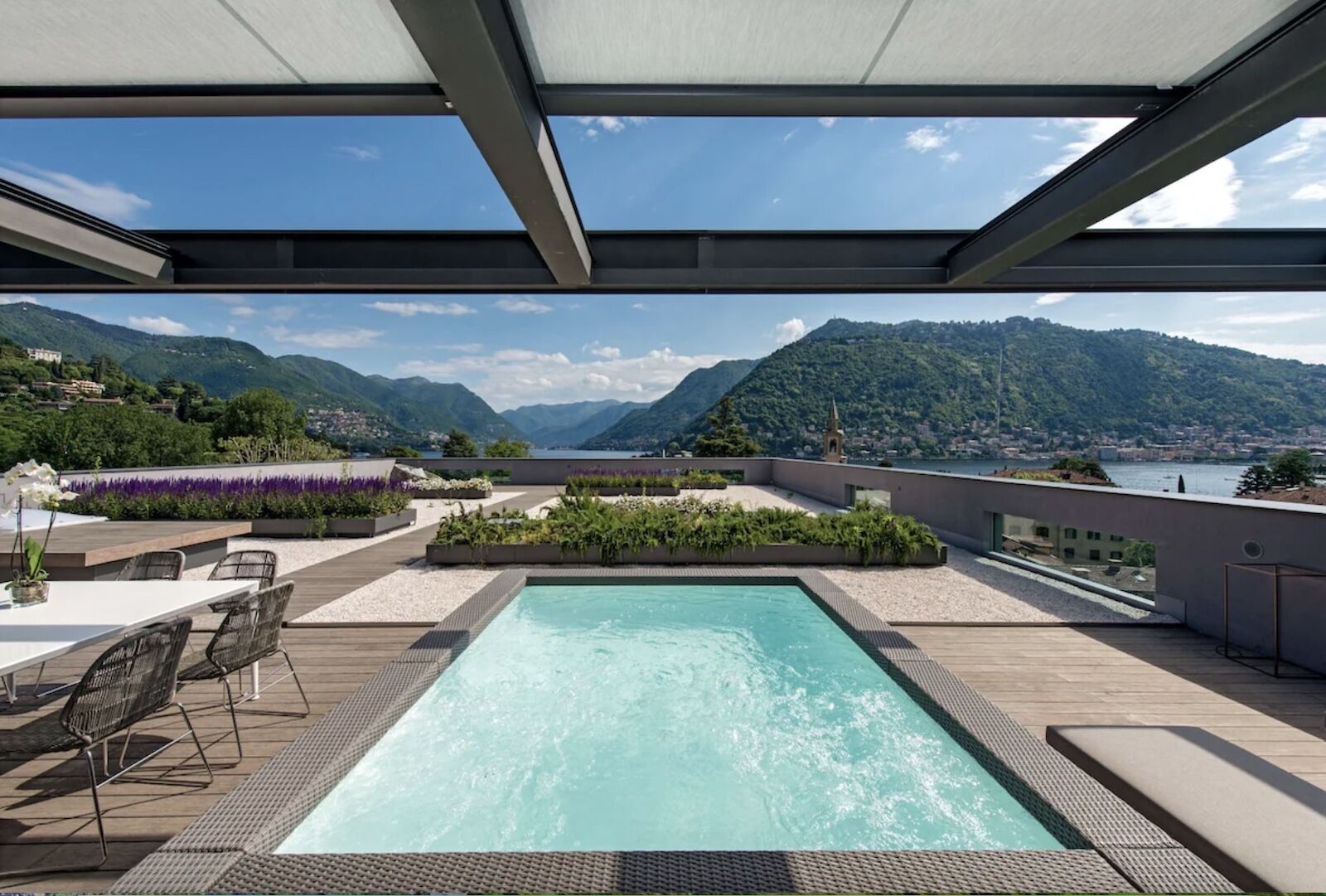 Hilton-Lake-Como-rooftop-pool