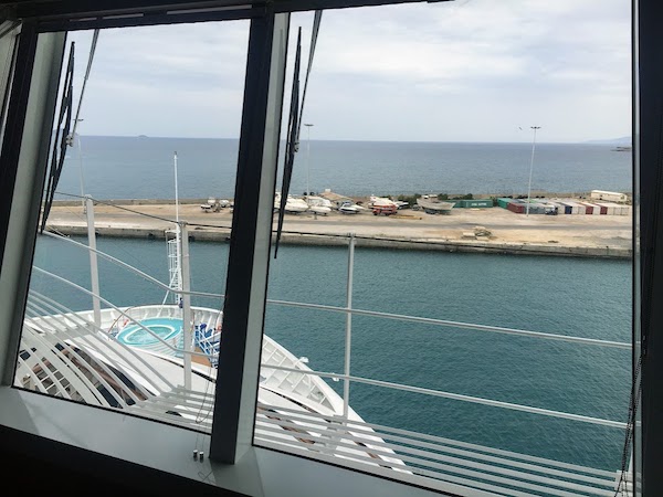 bridge-window-cruise-ship bridge-window-cruise-ship