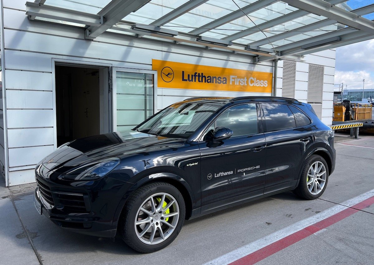 Lufthansa-First-Class-Lounge-Munich-39
