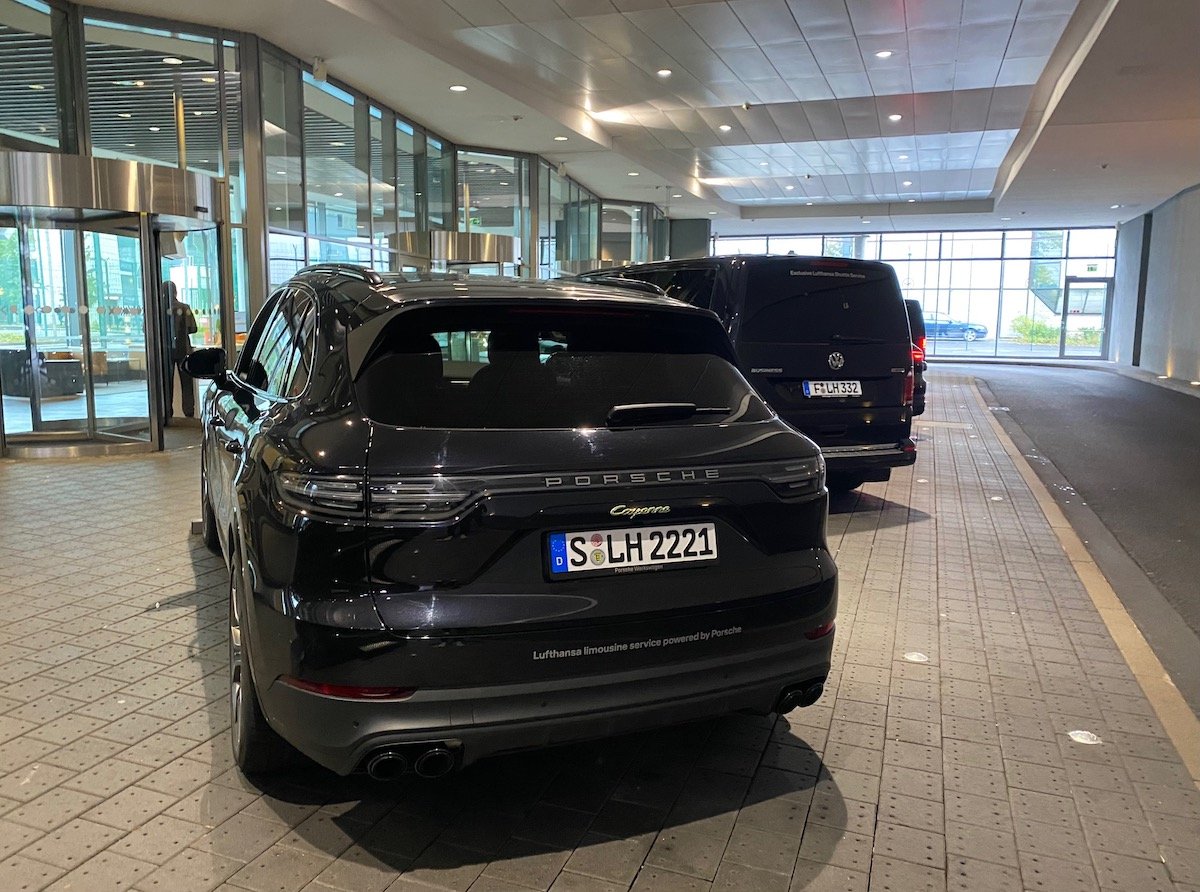Lufthansa-First-Class-Terminal-69