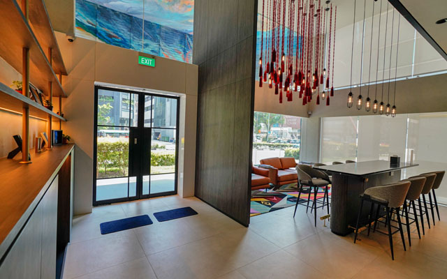 ST-Signature-Bugis-Middle-lobby-640