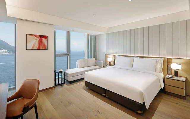 Wyndham-Grand-Ijin-Busan_Premium-King-640