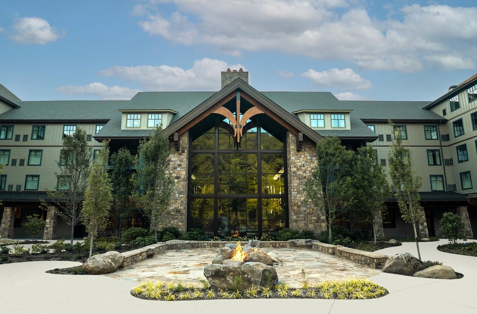 HeartSong-Lodge-Cove-Windows-credit-The-Dollywood-Company