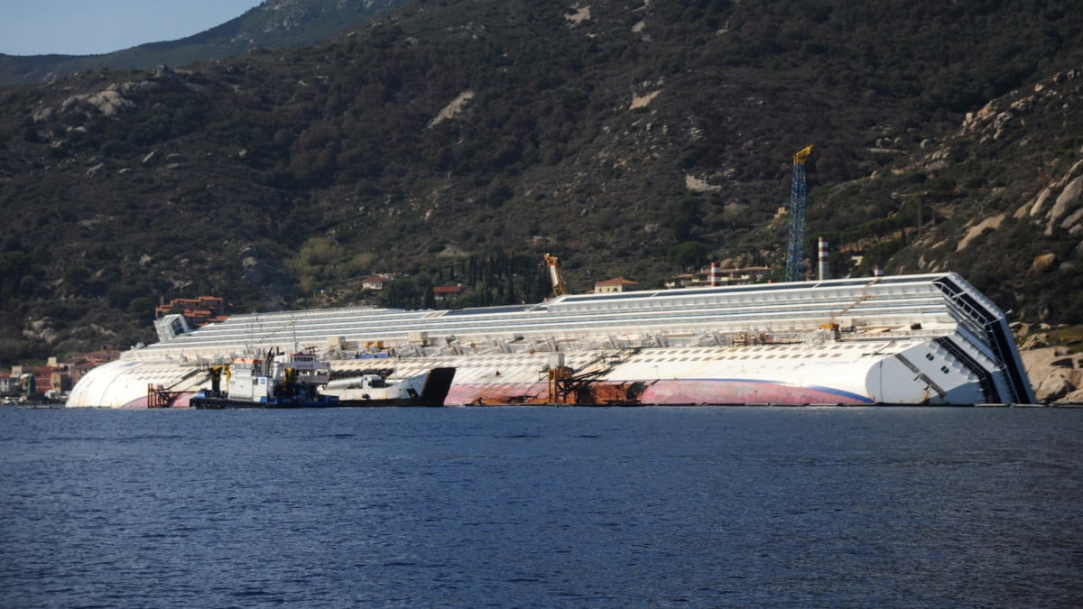 costaconcordia3 costaconcordia3