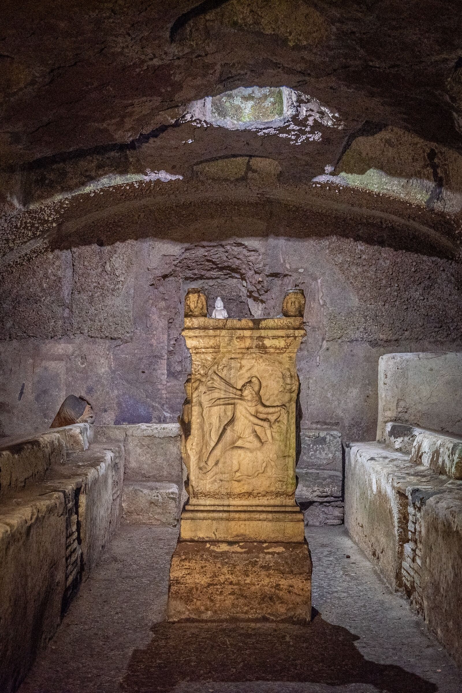 mithraic-temple-in-the-lower-lever-of-the-Basilica-of-San-Clemente