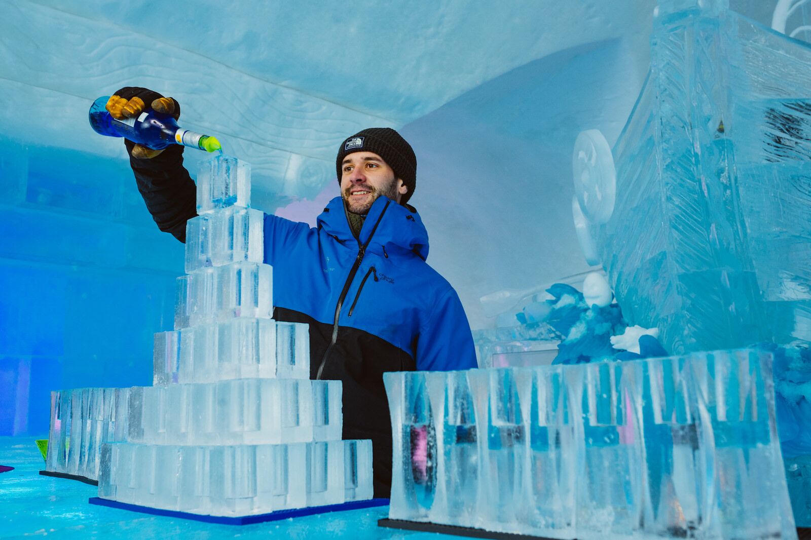 ice-hotel-man-pouring-drinks-but-dont-drink-too-much-as-there-is-no-ice-hotel-toilet- ice-hotel-man-pouring-drinks-but-dont-drink-too-much-as-there-is-no-ice-hotel-toilet-