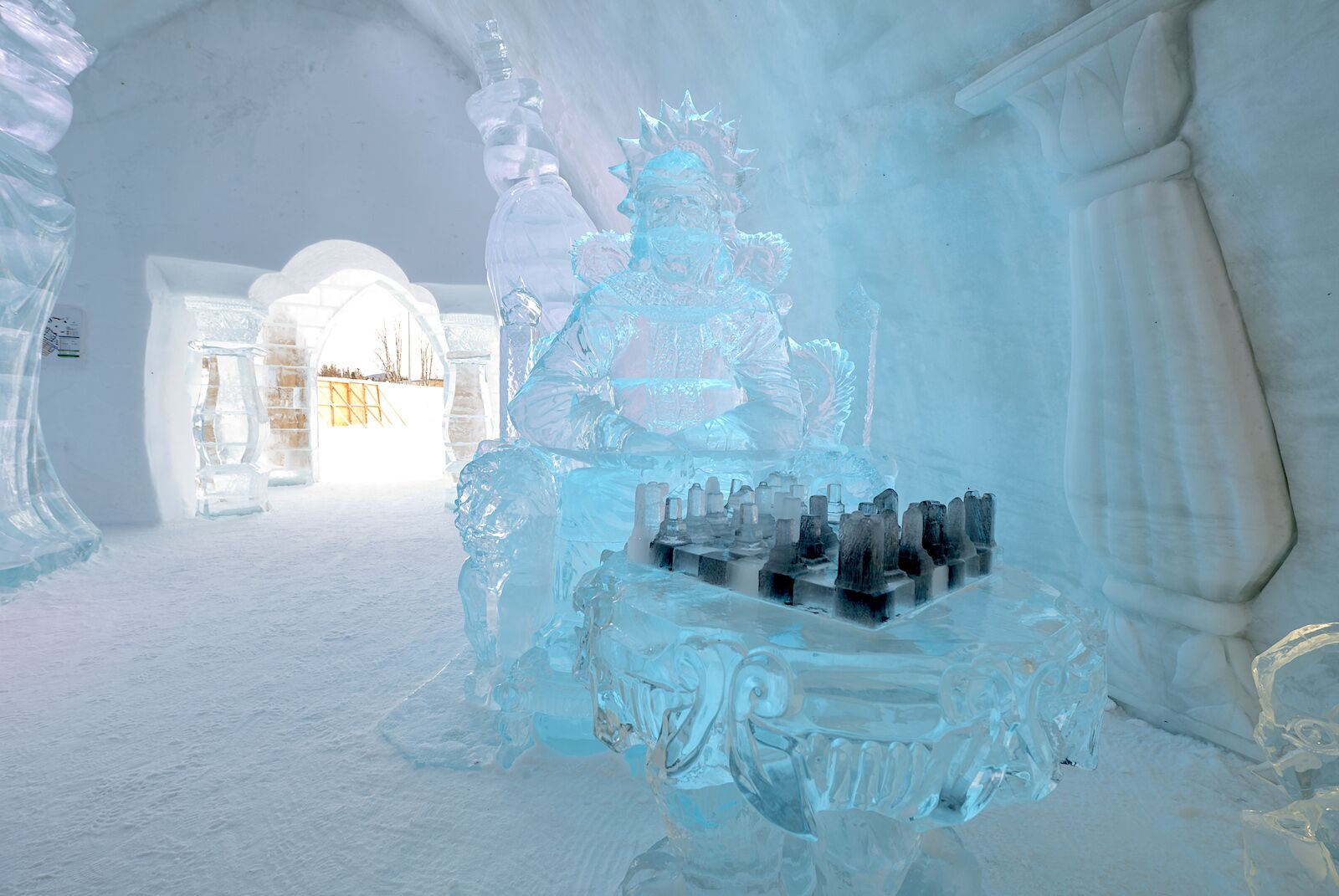 ice-hotel-toilets-FAQ-for-ice-hotel-sculpture- ice-hotel-toilets-FAQ-for-ice-hotel-sculpture-