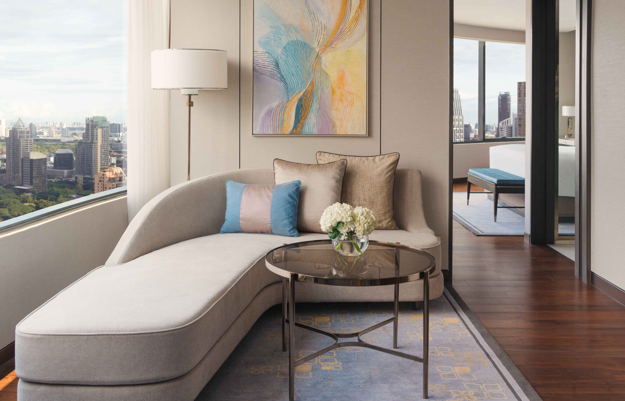 2086f7ad-intercontinental-bangkok_junior-suite-room_02-scaled-1 2086f7ad-intercontinental-bangkok_junior-suite-room_02-scaled-1