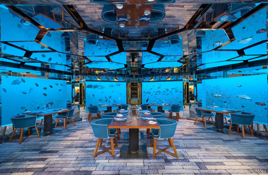anantara-kihavah-sea-wide-interior-1024x669-1