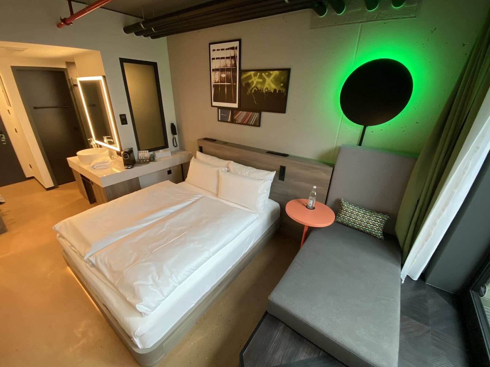 Hamburg-Bunker-Hotel-Room-3