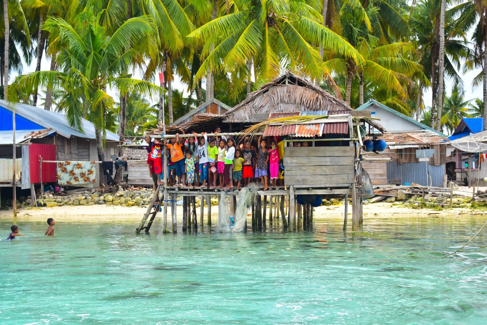 10-Maluku