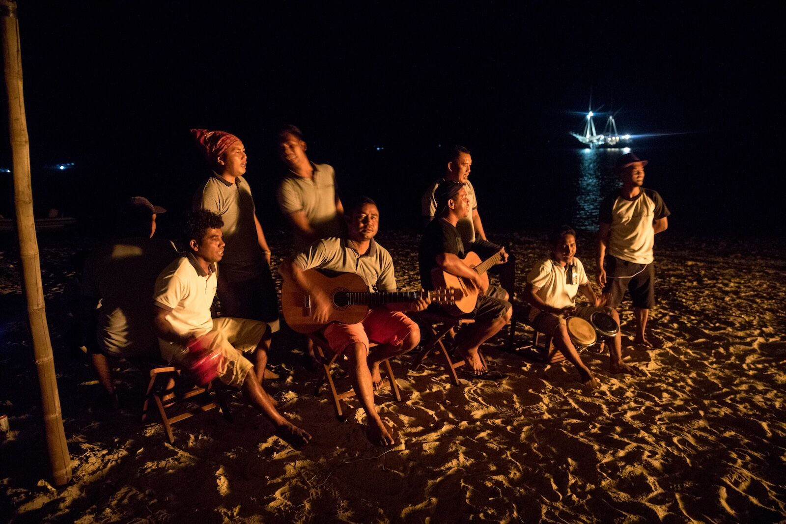 20-Band-on-the-Beach