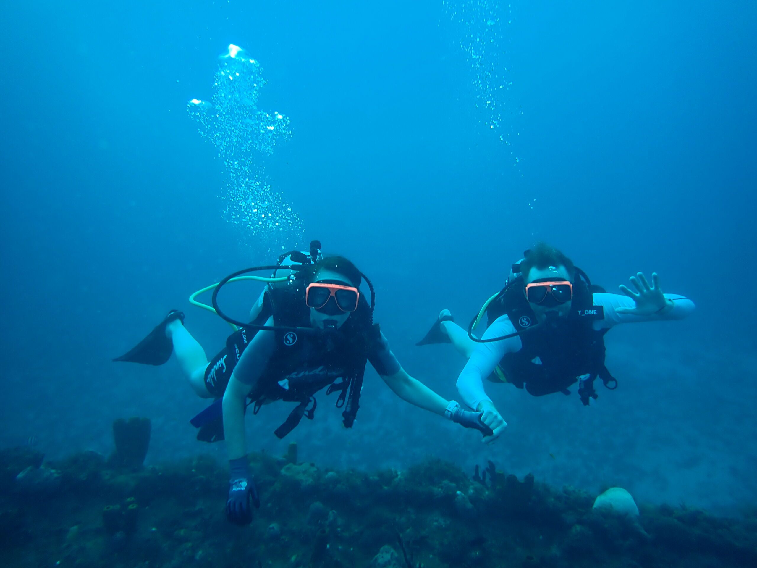 sandals-diving-scaled-1