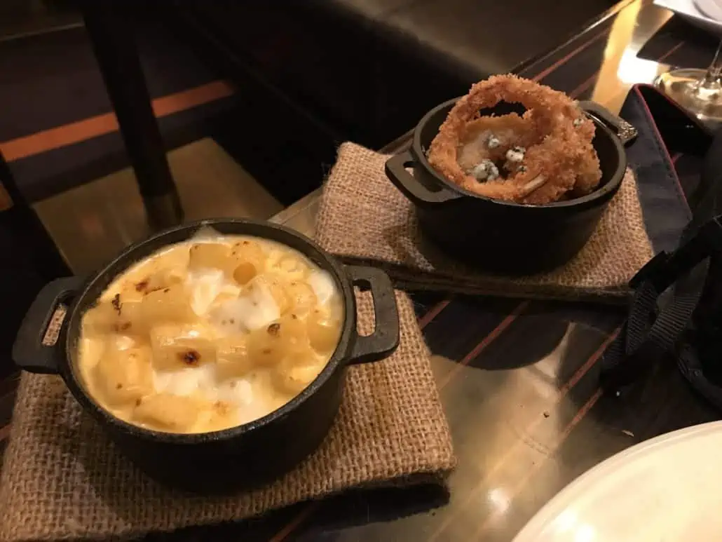 CARNIVAL-CRUISE-STEAKHOUSE-5-1030x773-1