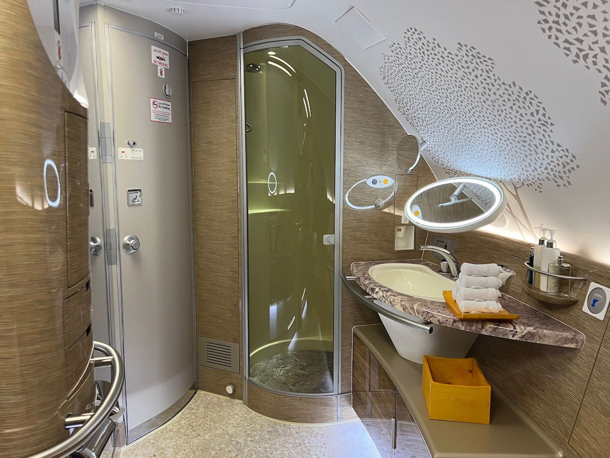 Emirates-First-Class-Airbus-A380-114