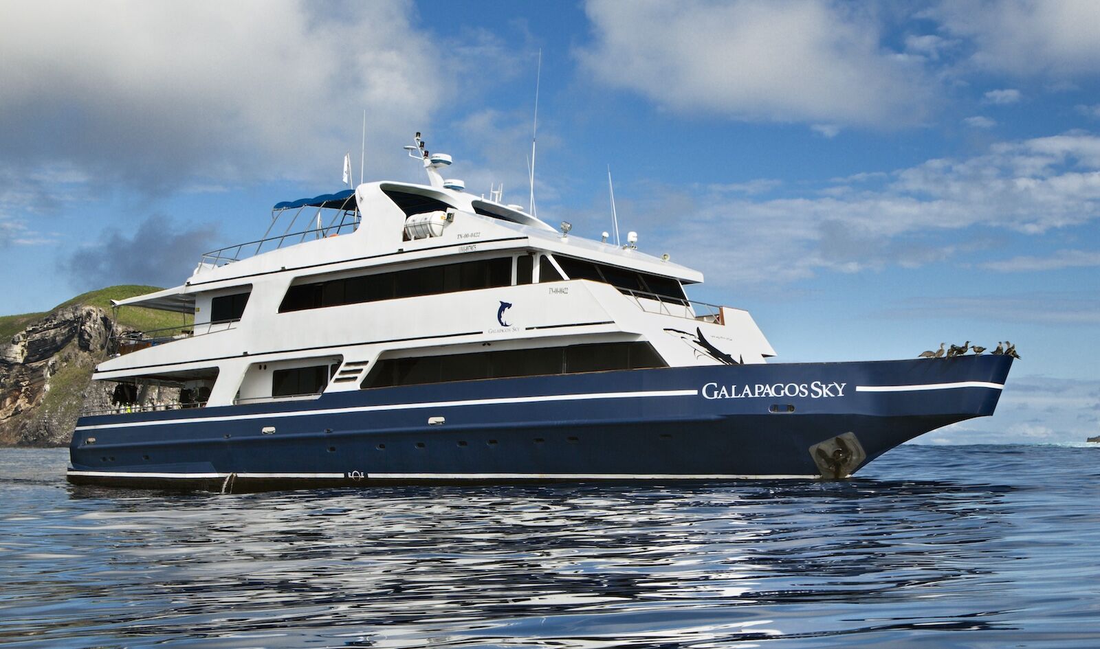 Cruises-in-the-Galapagos-Galapagos-Sky-ship-dive-liveaboard