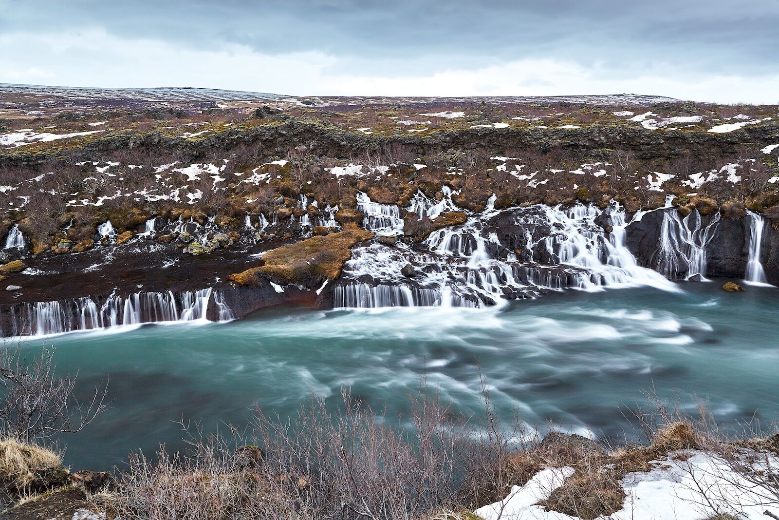 Hraunfossar-Barnafoss-Iceland-Waterfalls-in-Winter-2