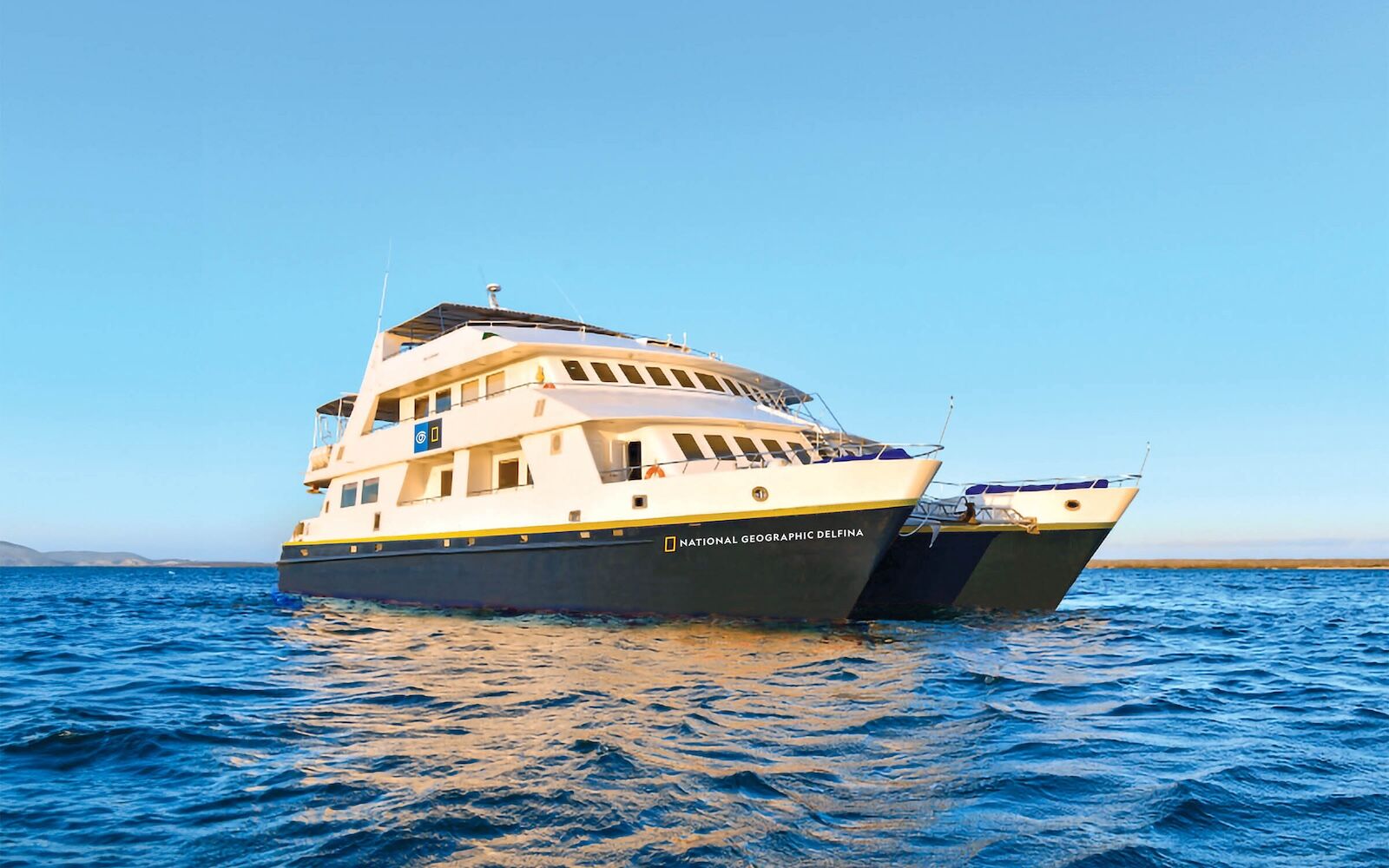 National-Geographic-Delfina-cruise-galapagos-islands-1
