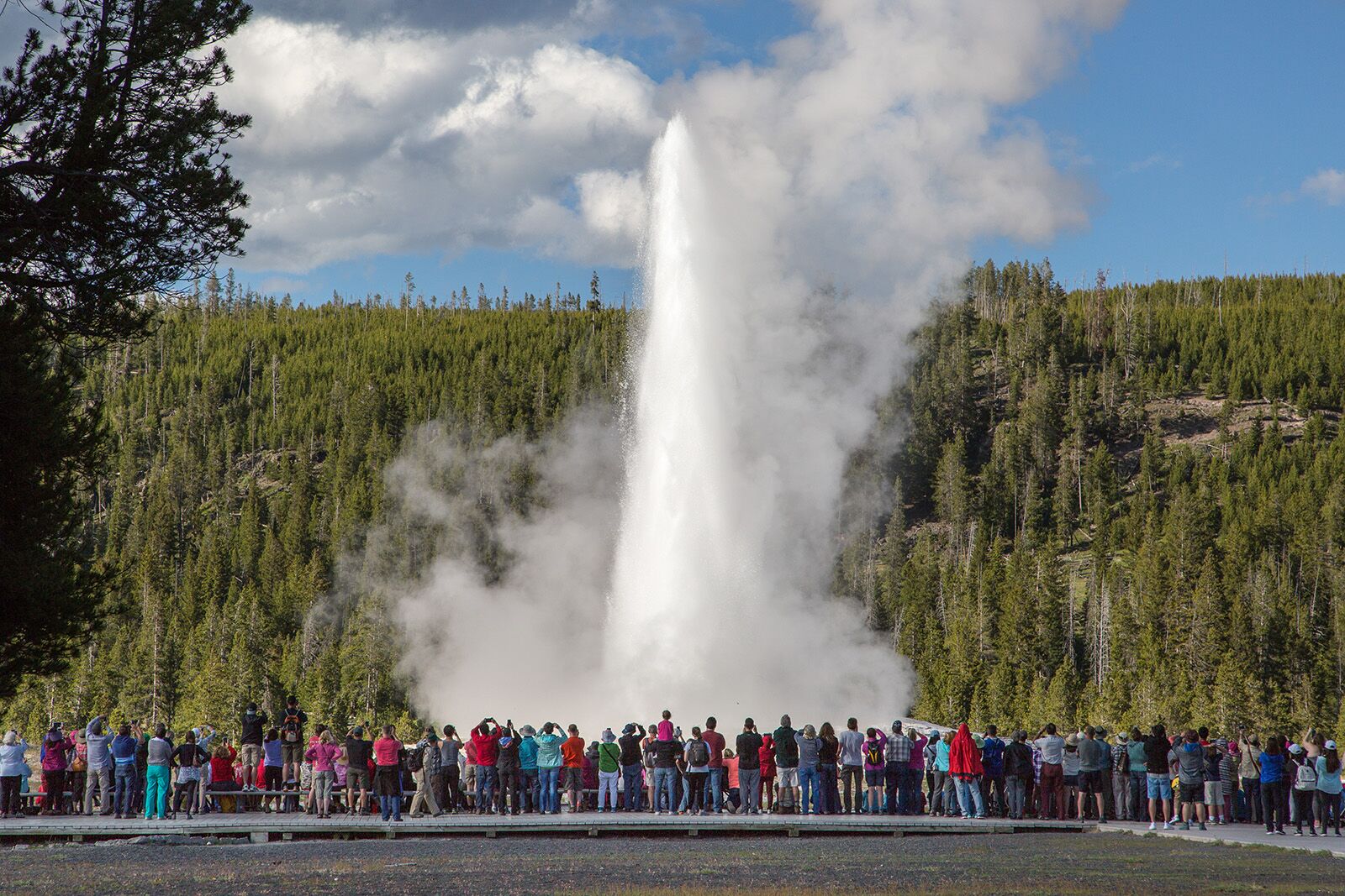 Old-Faithful-NPS_Neil-Herbert