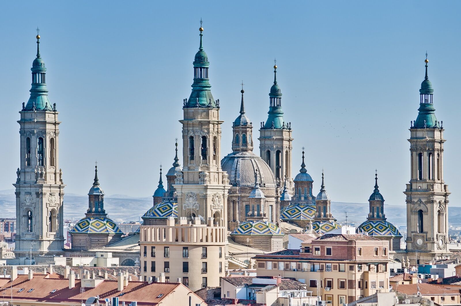 zaragoza-Basilica-of-Our-Lady-of-the-Pillar-95786158