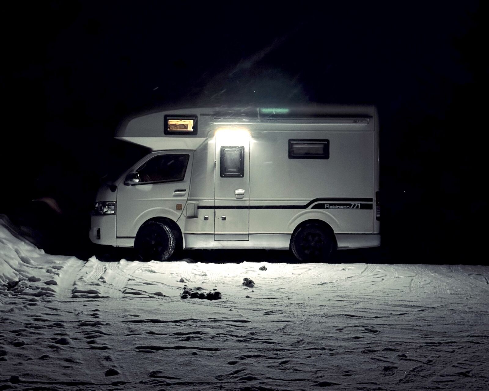 Campervan-at-Tomamu-