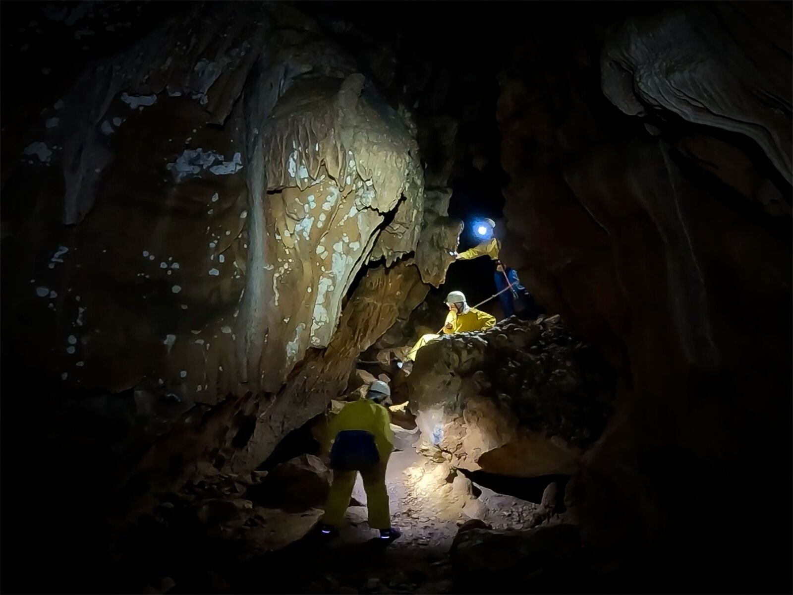 Spelunking-for-wine-in-the-Ardeche-Gorge-Photo-by-Erik-Trinidad