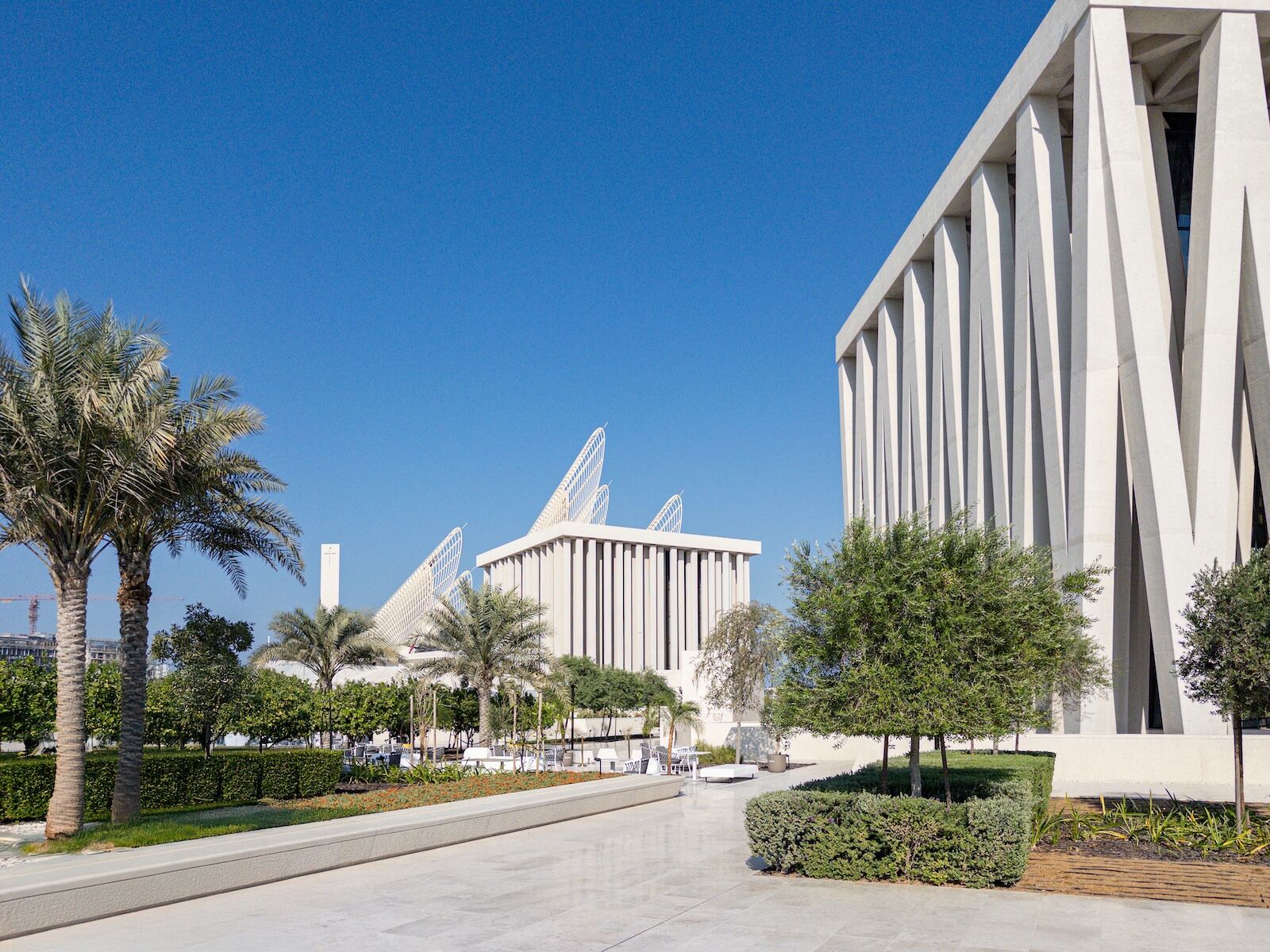 abu-dhabi-museum- abu-dhabi-museum-