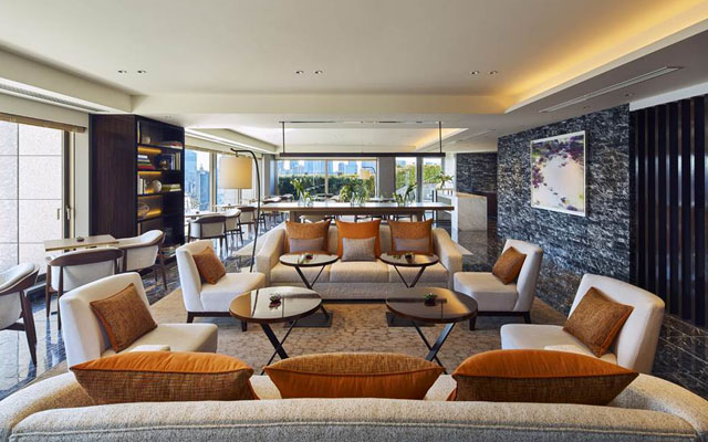 Palace-Hotel-Tokyo-Club-Lounge-640
