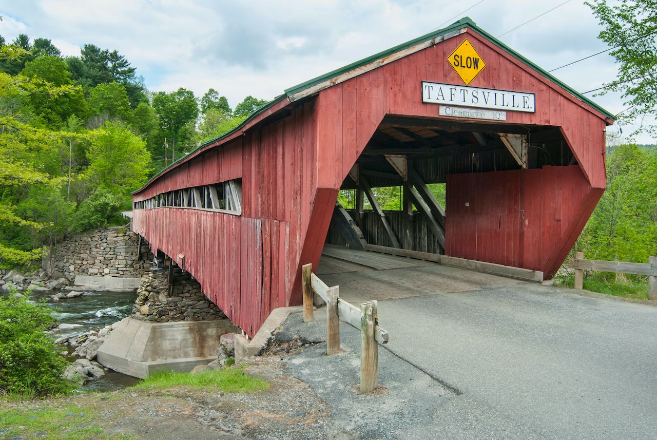 Taftsville-red-covered-bridge