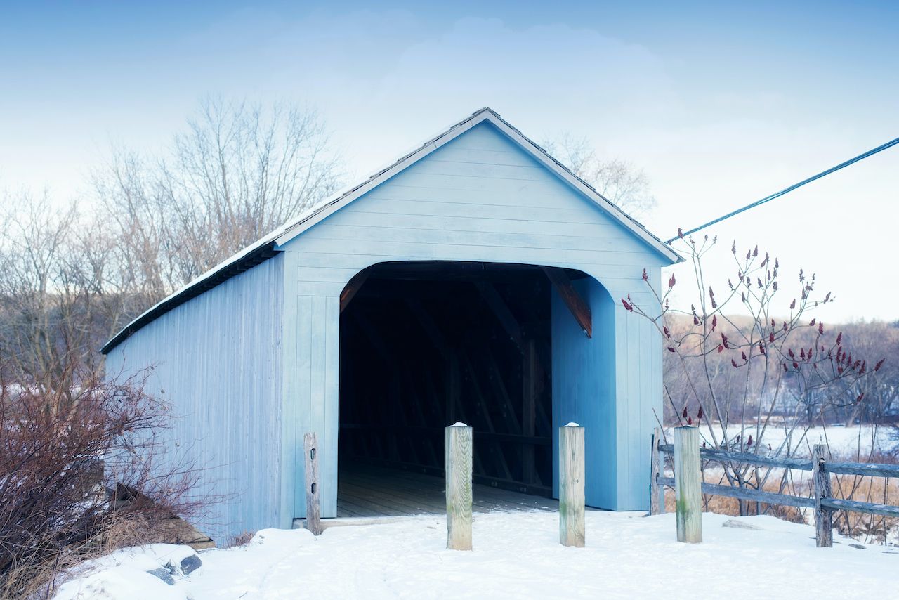 historic-sheffield-massachusetts-covered-bridge