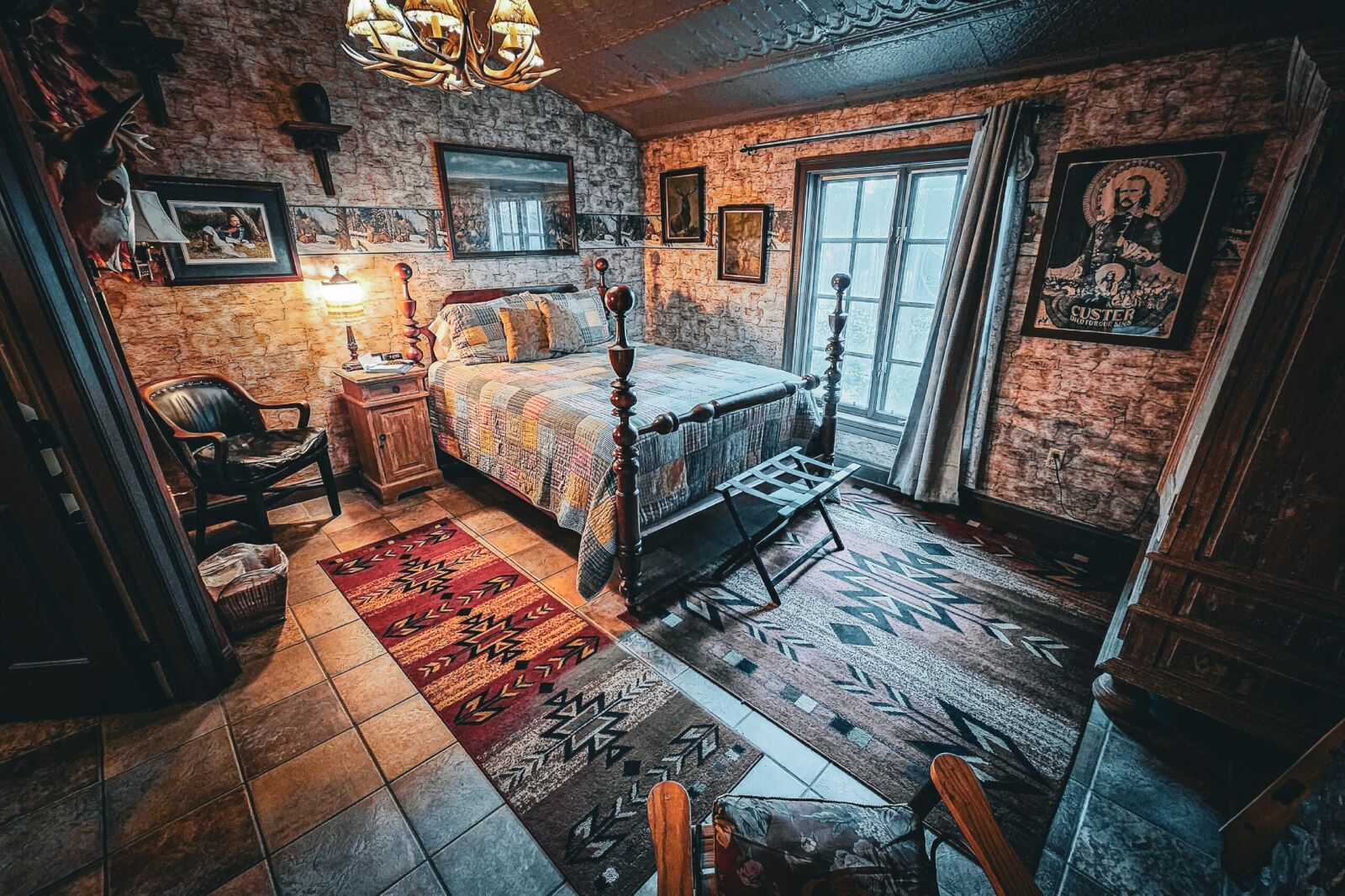 haunted-hotels-stay-3