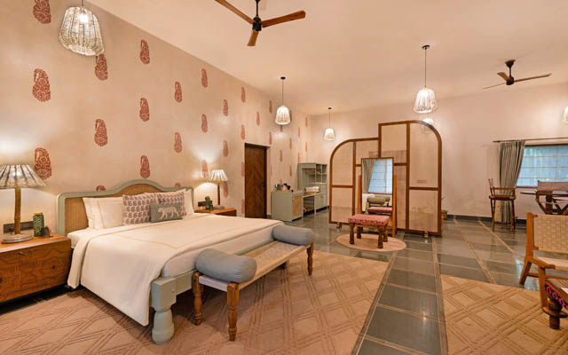 Deluxe-Villa-at-Brij-Sone-Bagh-640