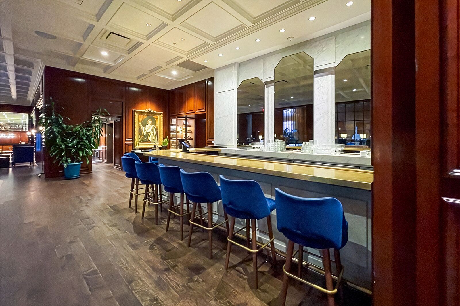 Social-lobby-bar