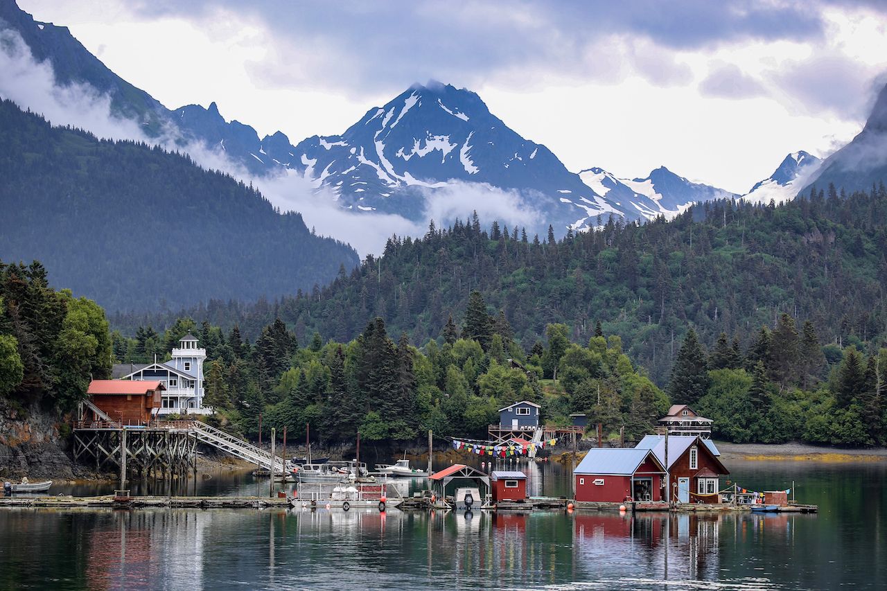Cloudy-summer-day-in-Halibut-Cove-Alaska