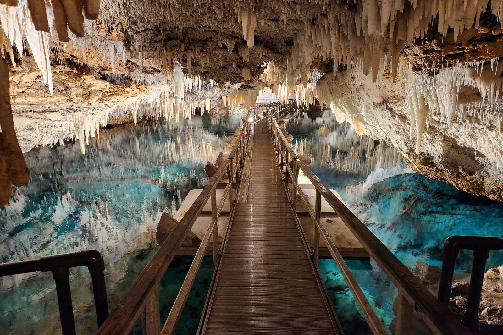 Azura-Bermuda-10