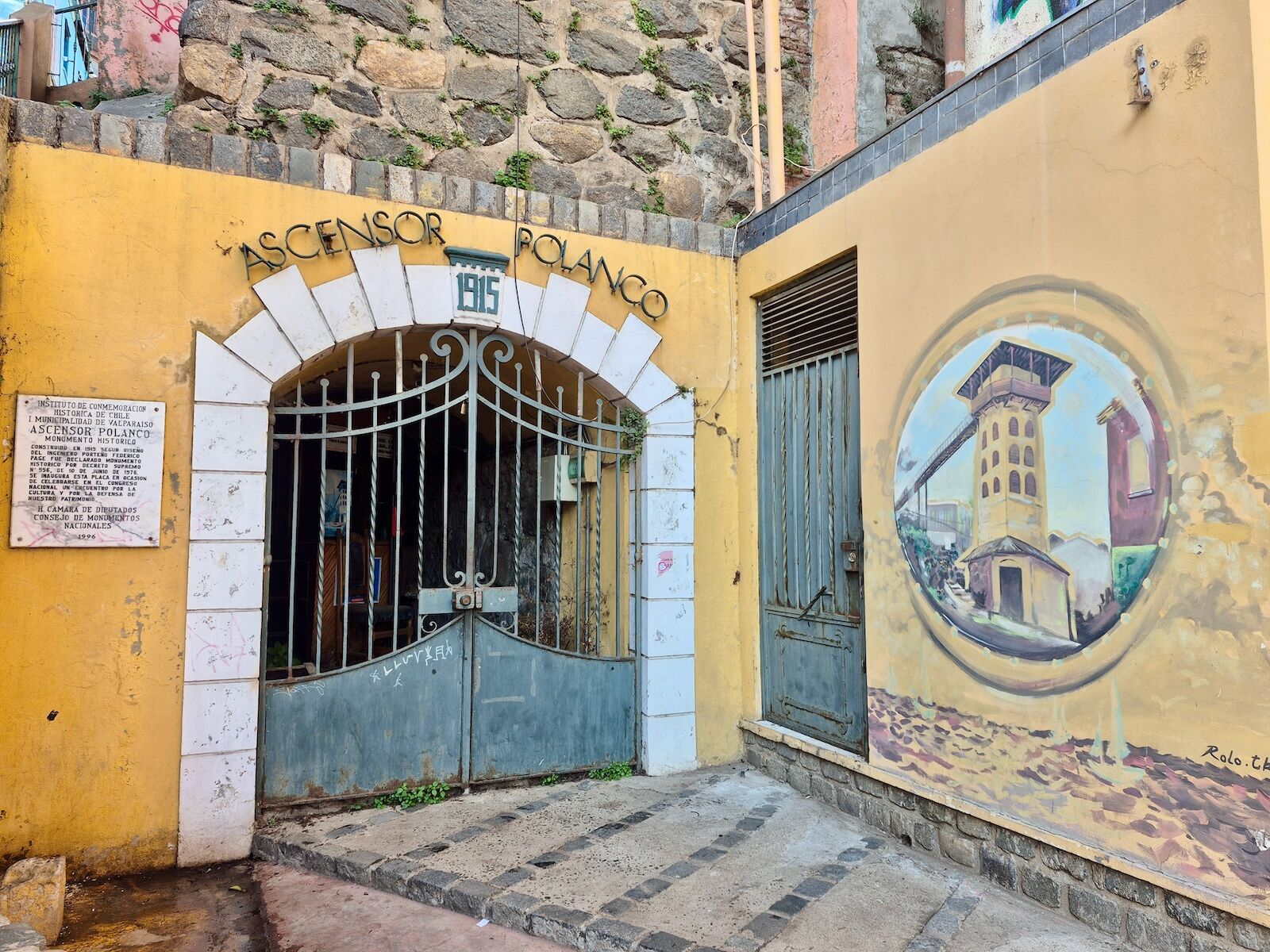 Ascensor-Polanco-entrance