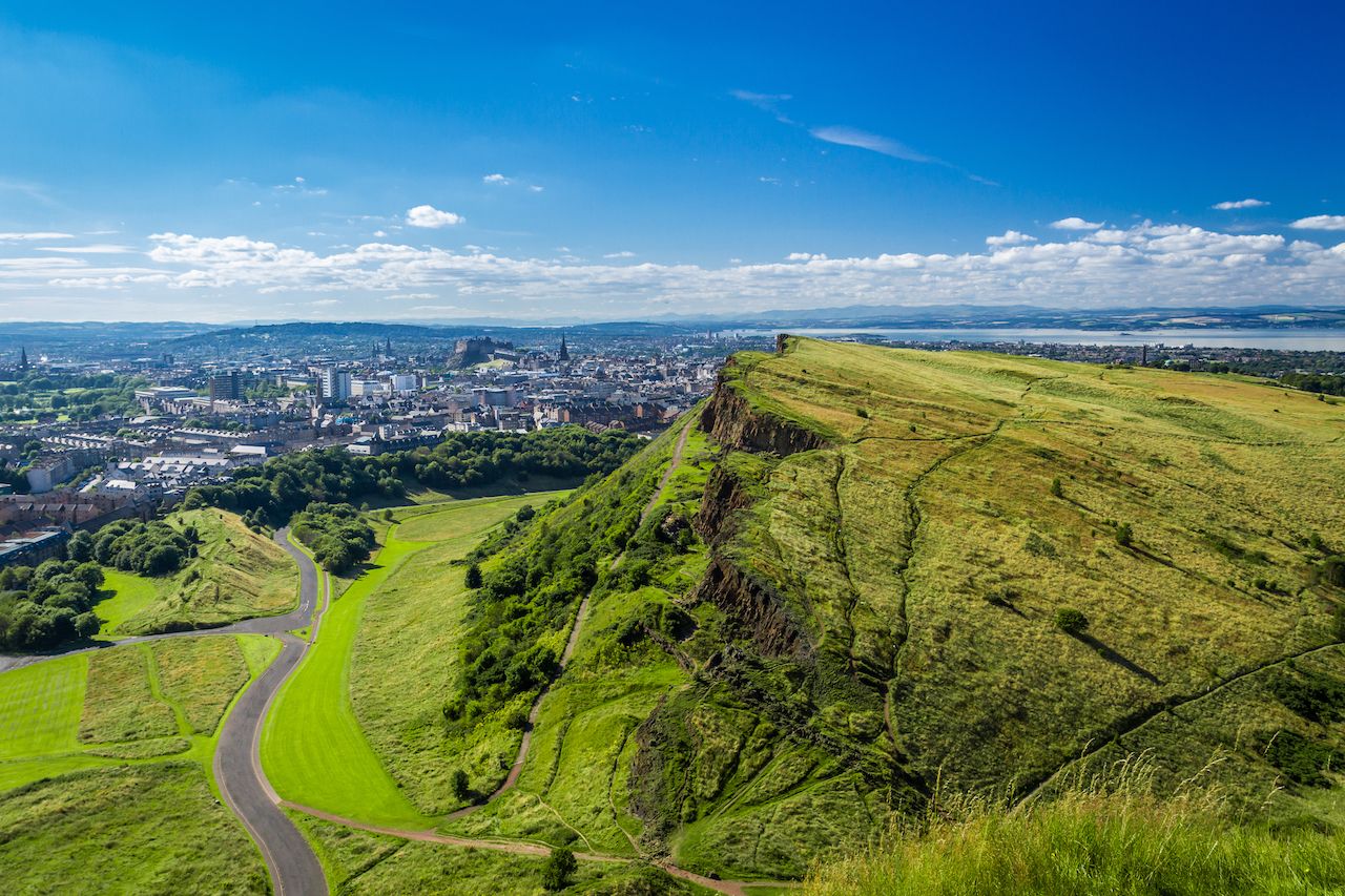 Edinburgh-and-Green-Hills-in-Summer Edinburgh-and-Green-Hills-in-Summer