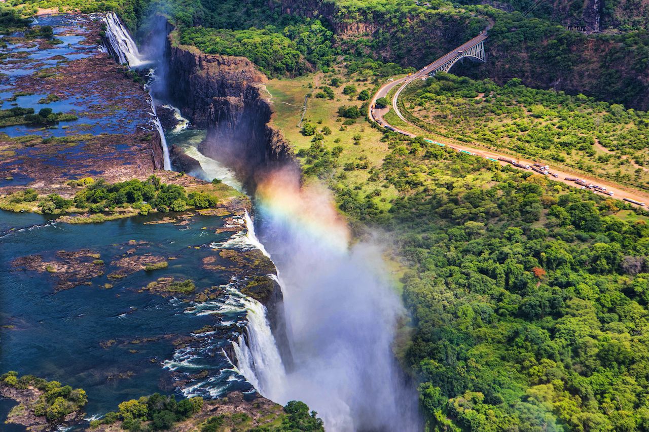 victoria-falls-zimbabwe-africa-instagrammed-waterfalls victoria-falls-zimbabwe-africa-instagrammed-waterfalls